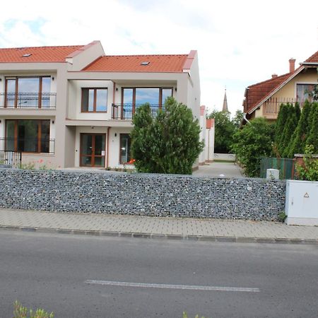 Mara Apartman Buek Екстер'єр фото