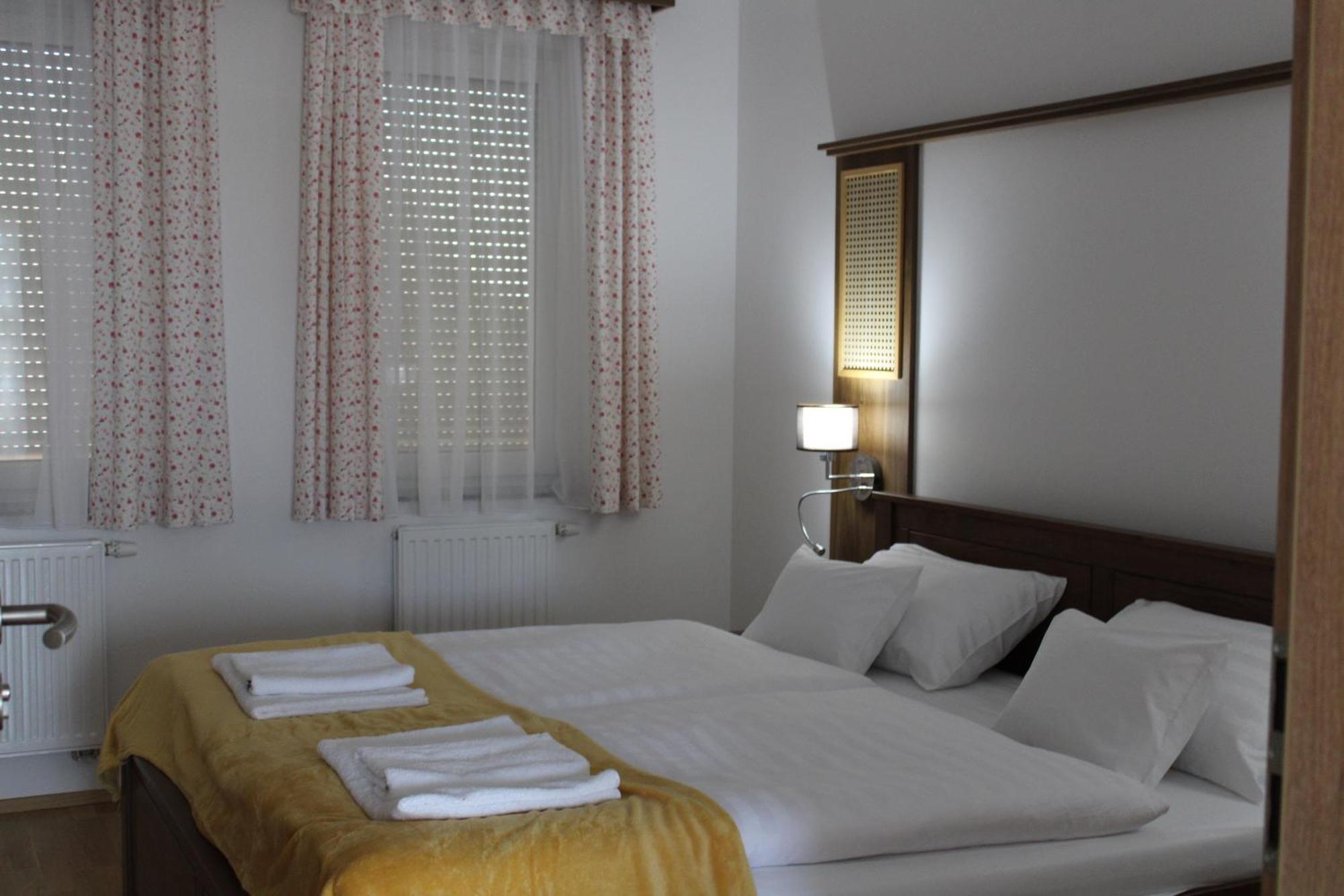 Mara Apartman Buek Екстер'єр фото