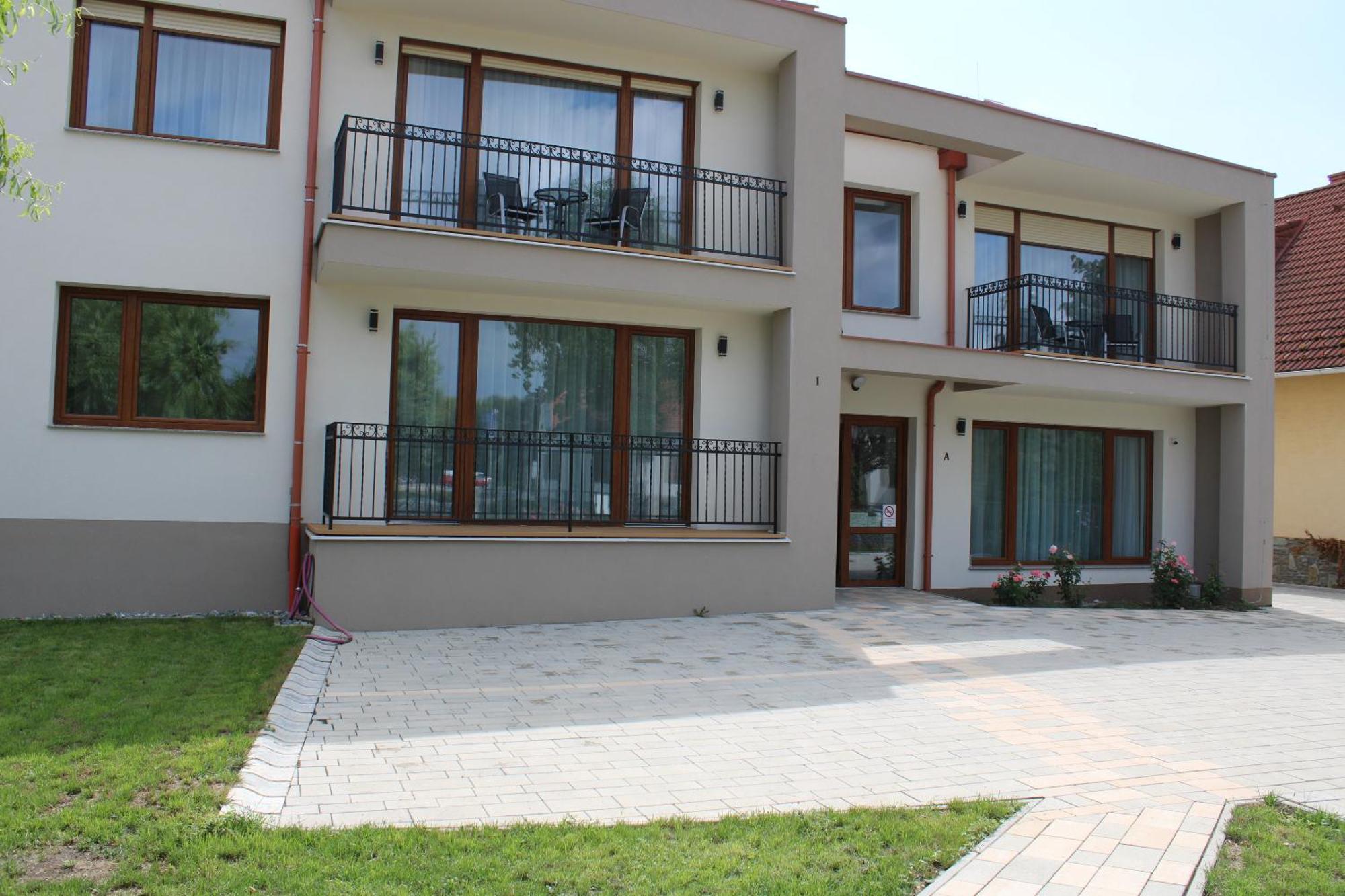 Mara Apartman Buek Екстер'єр фото