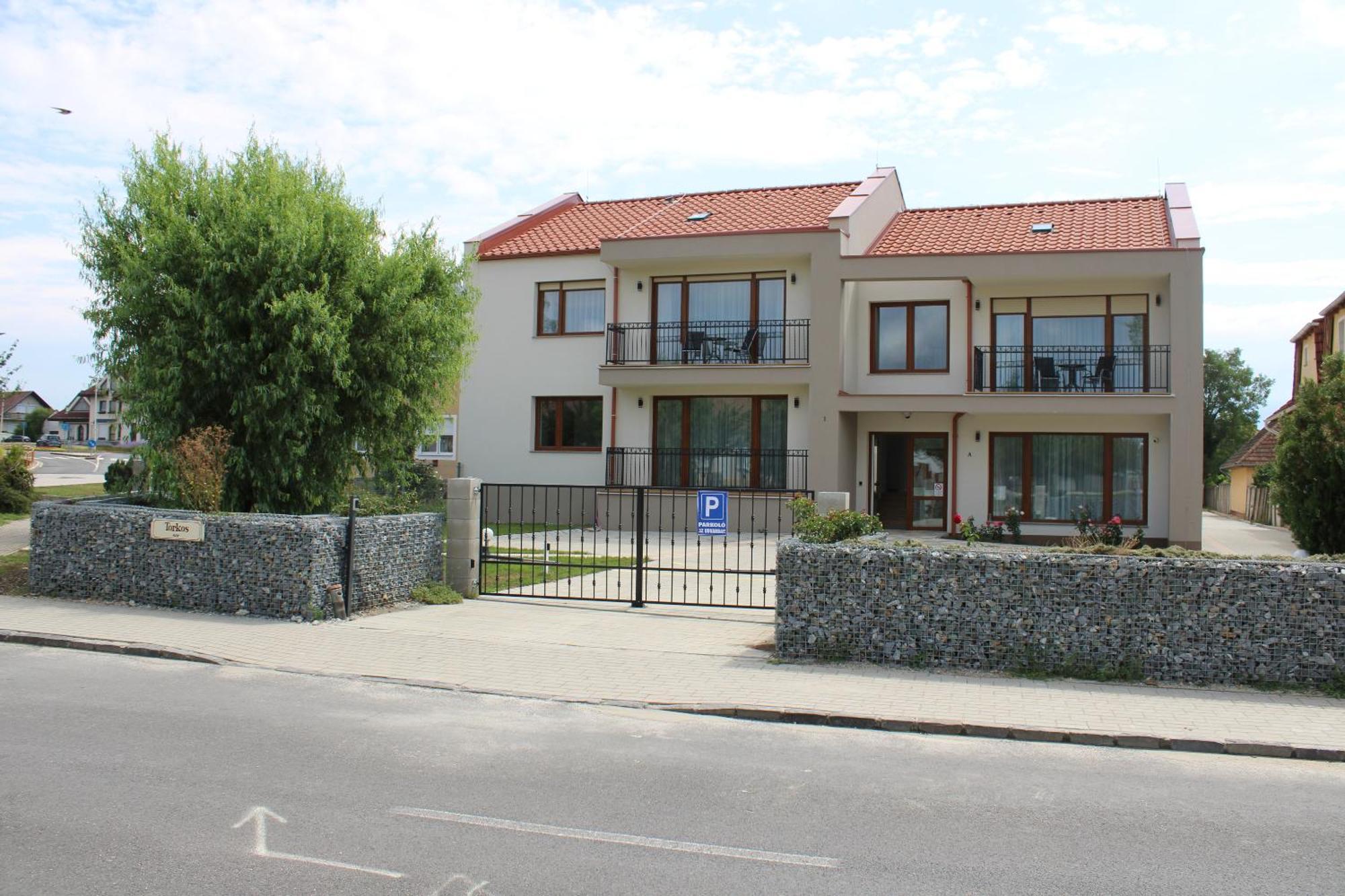 Mara Apartman Buek Екстер'єр фото