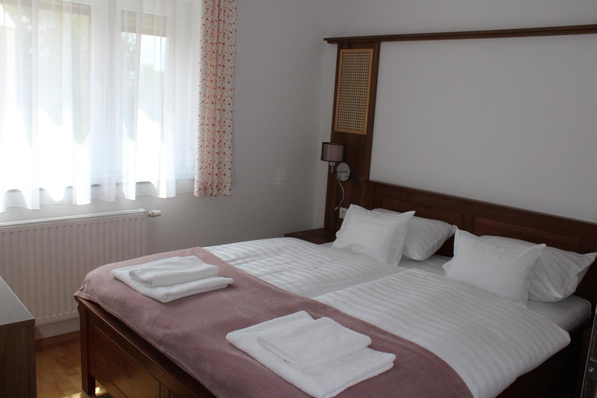 Mara Apartman Buek Екстер'єр фото